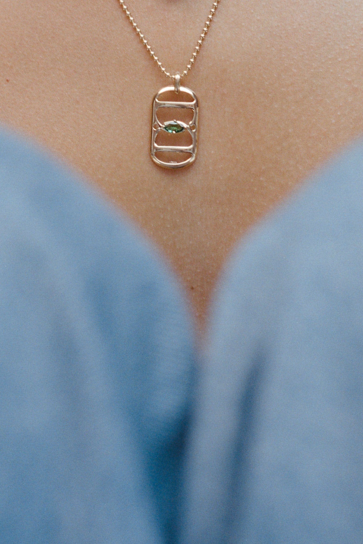 Dogtag Pendant With Emerald