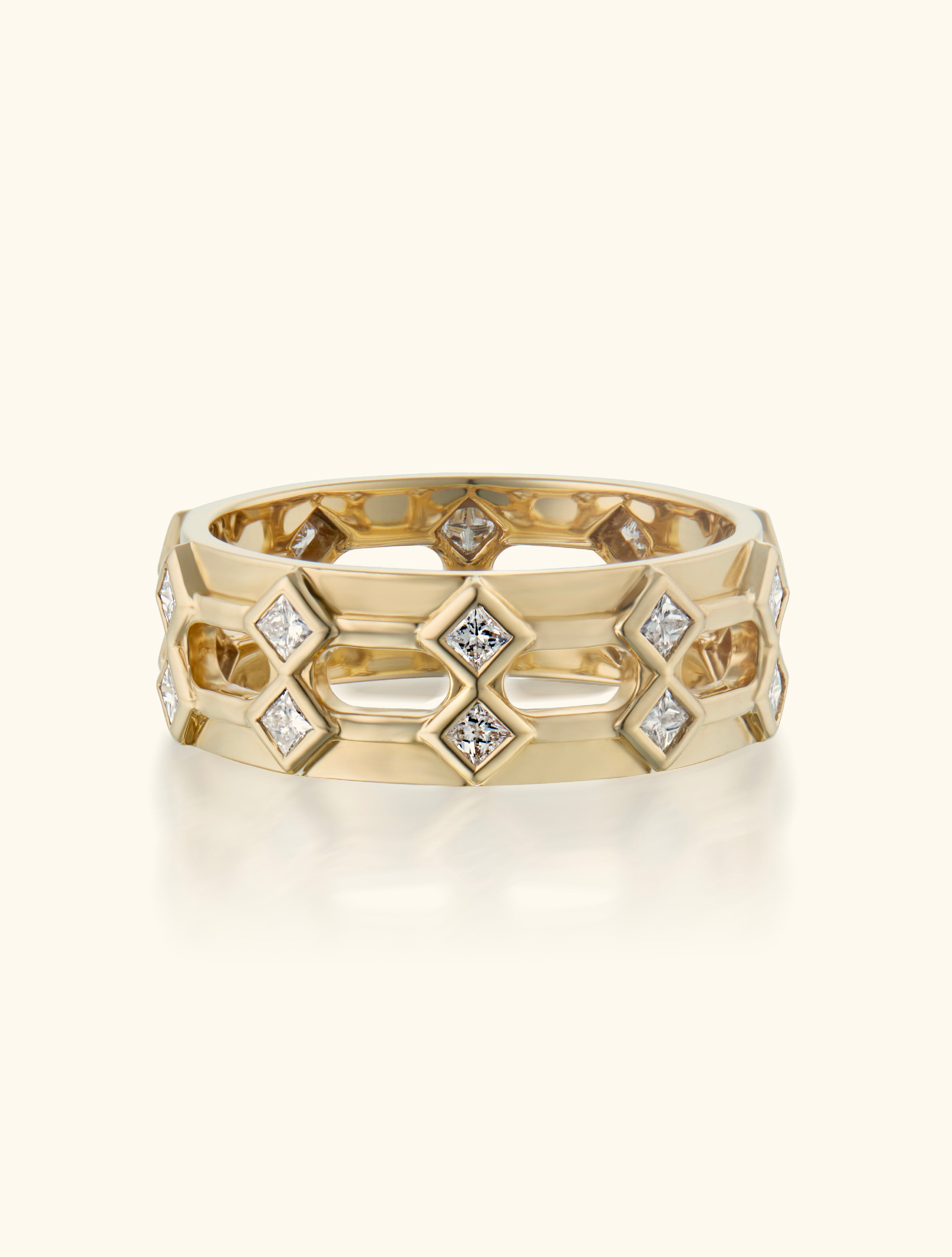 Margot Ring, Diamond