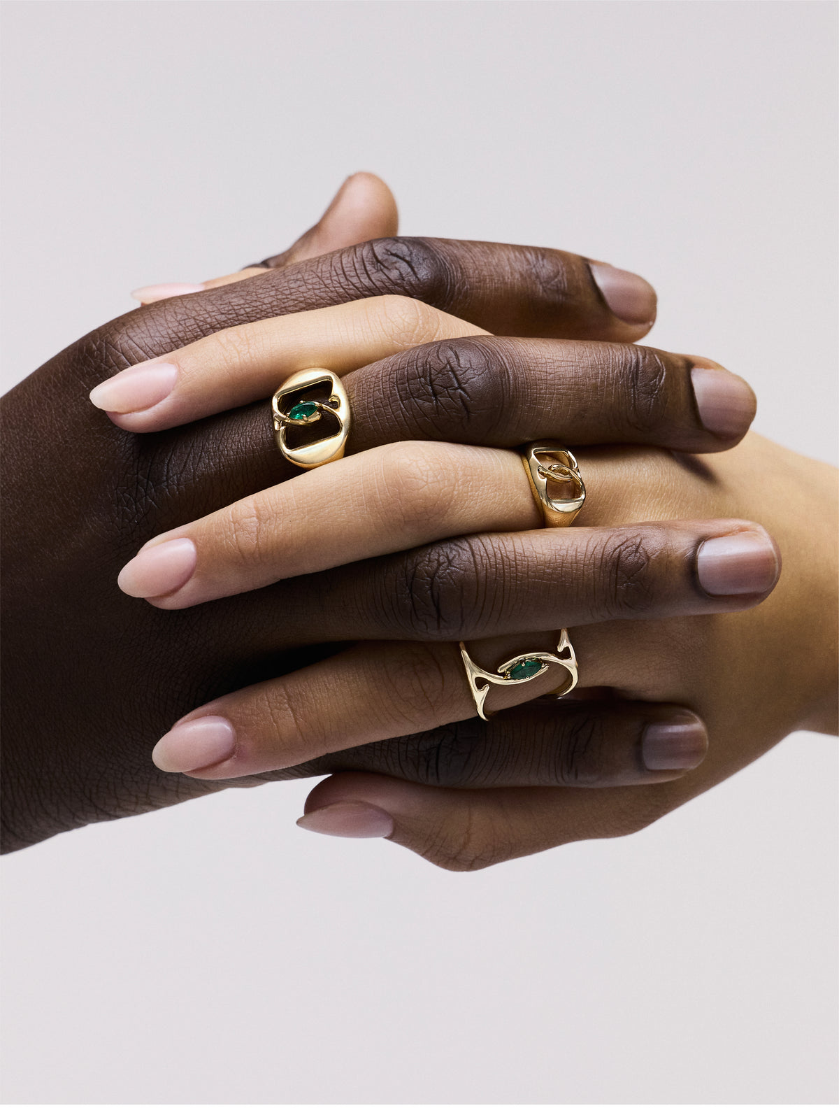 Crest Ring, Emerald