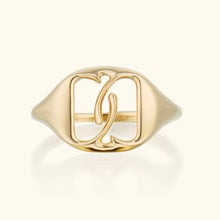 Crest Ring