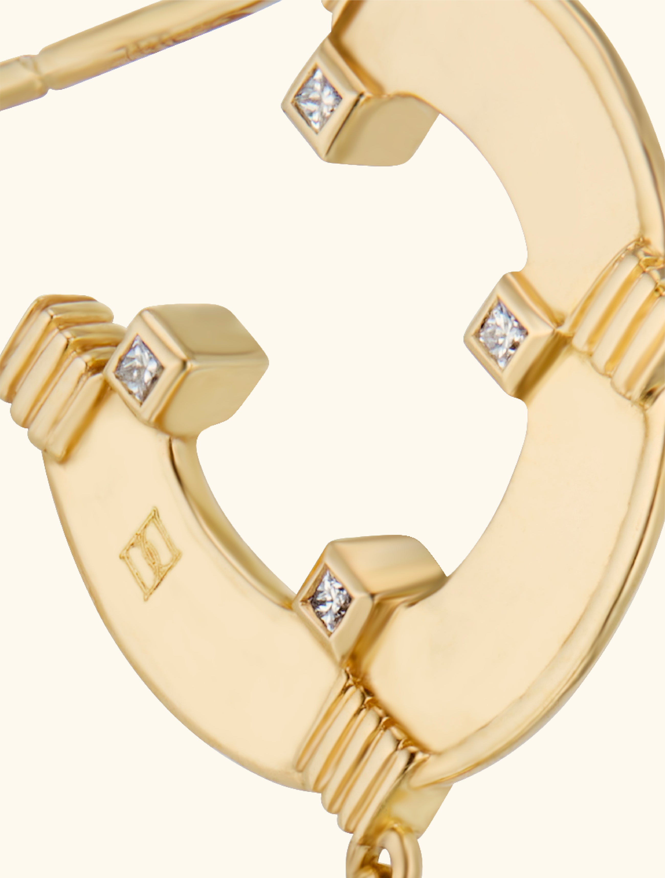 Margot Hoops