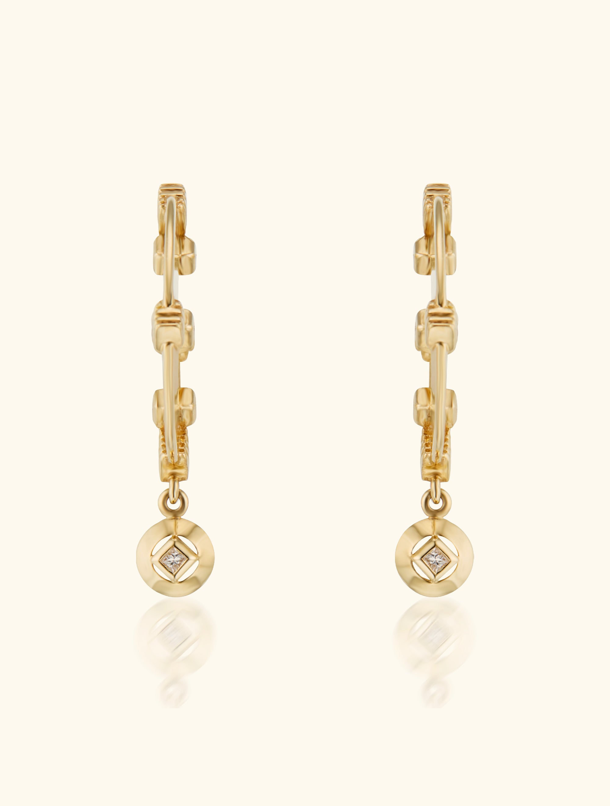 Margot Hoops