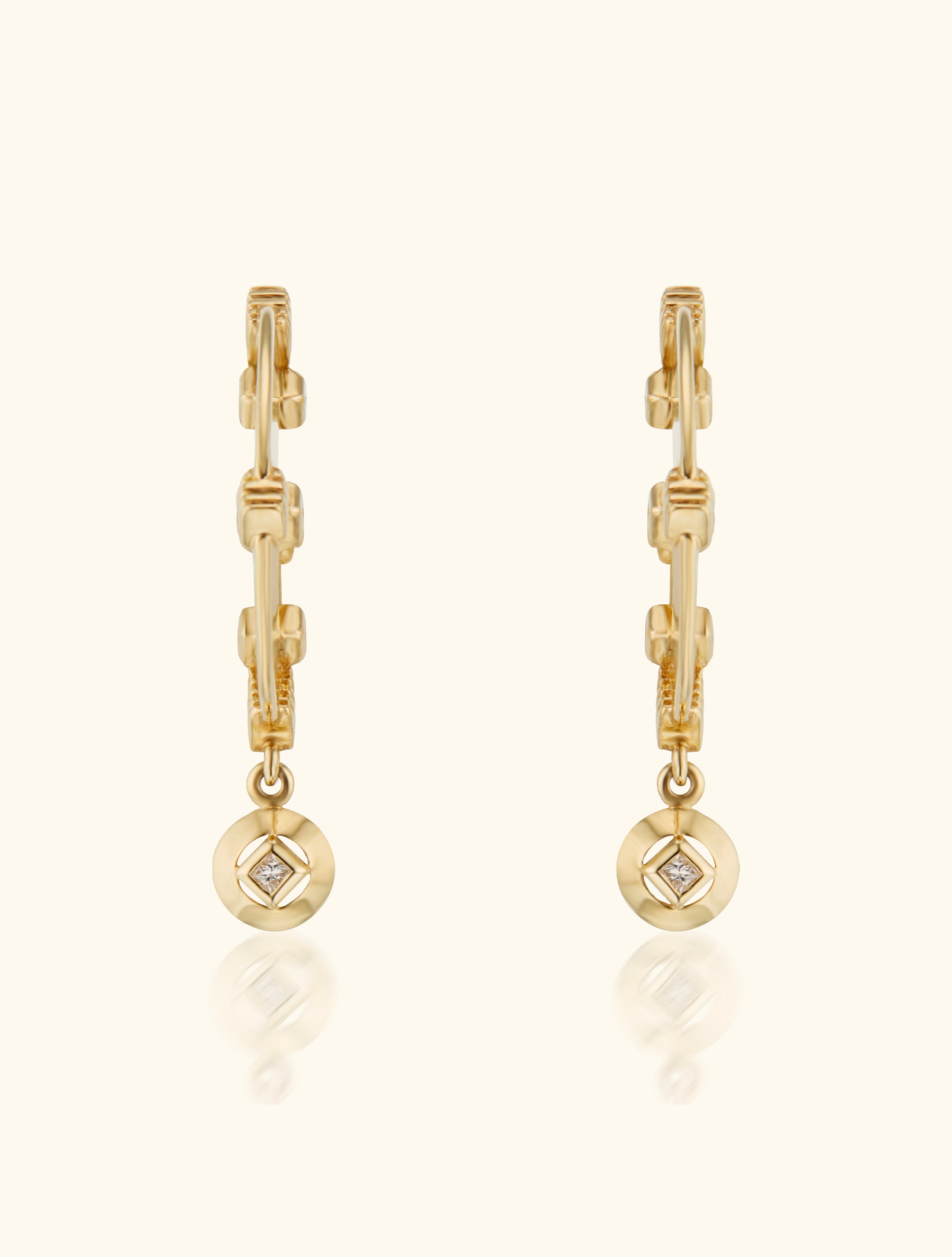 Margot Hoops