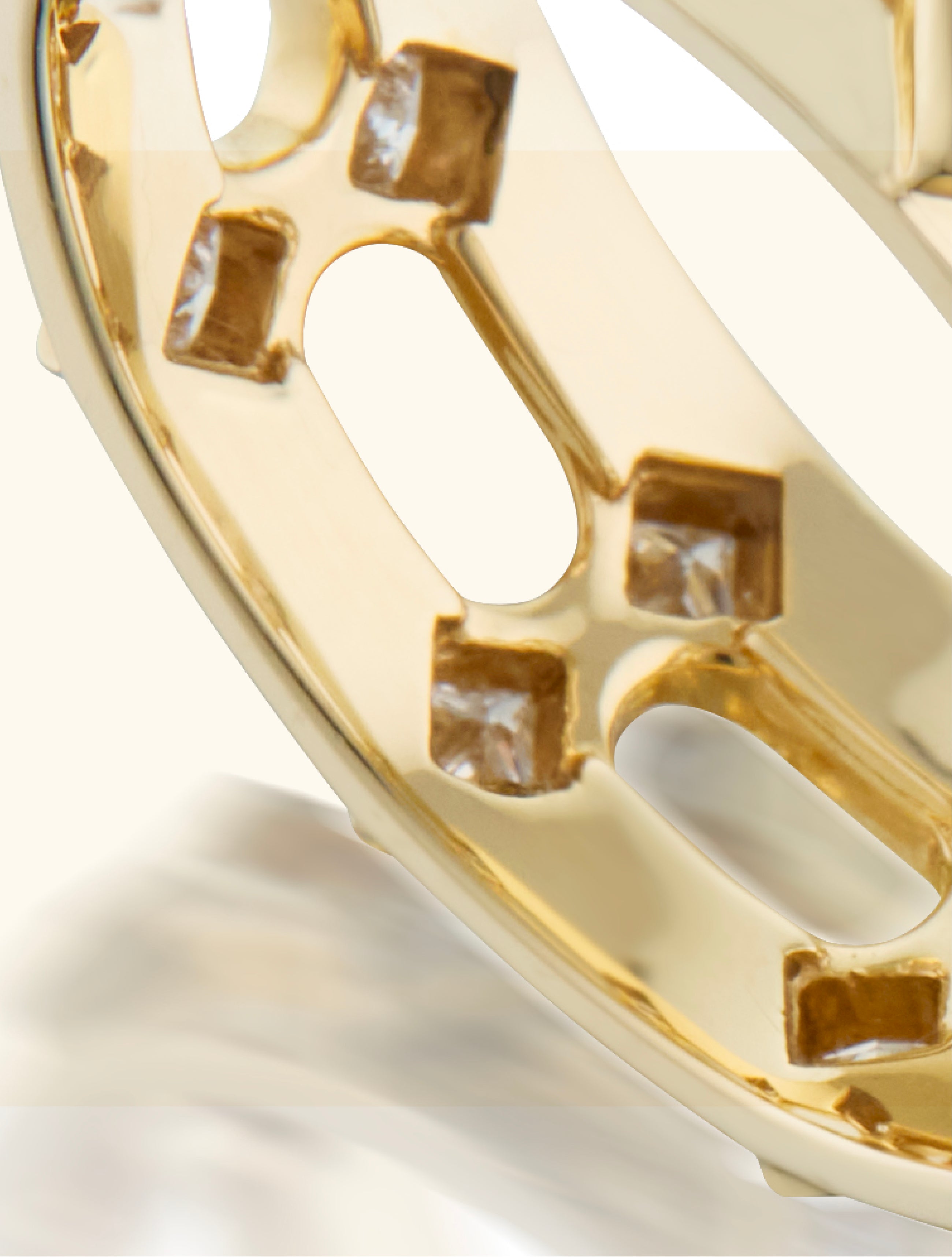 Margot Ring, Diamond