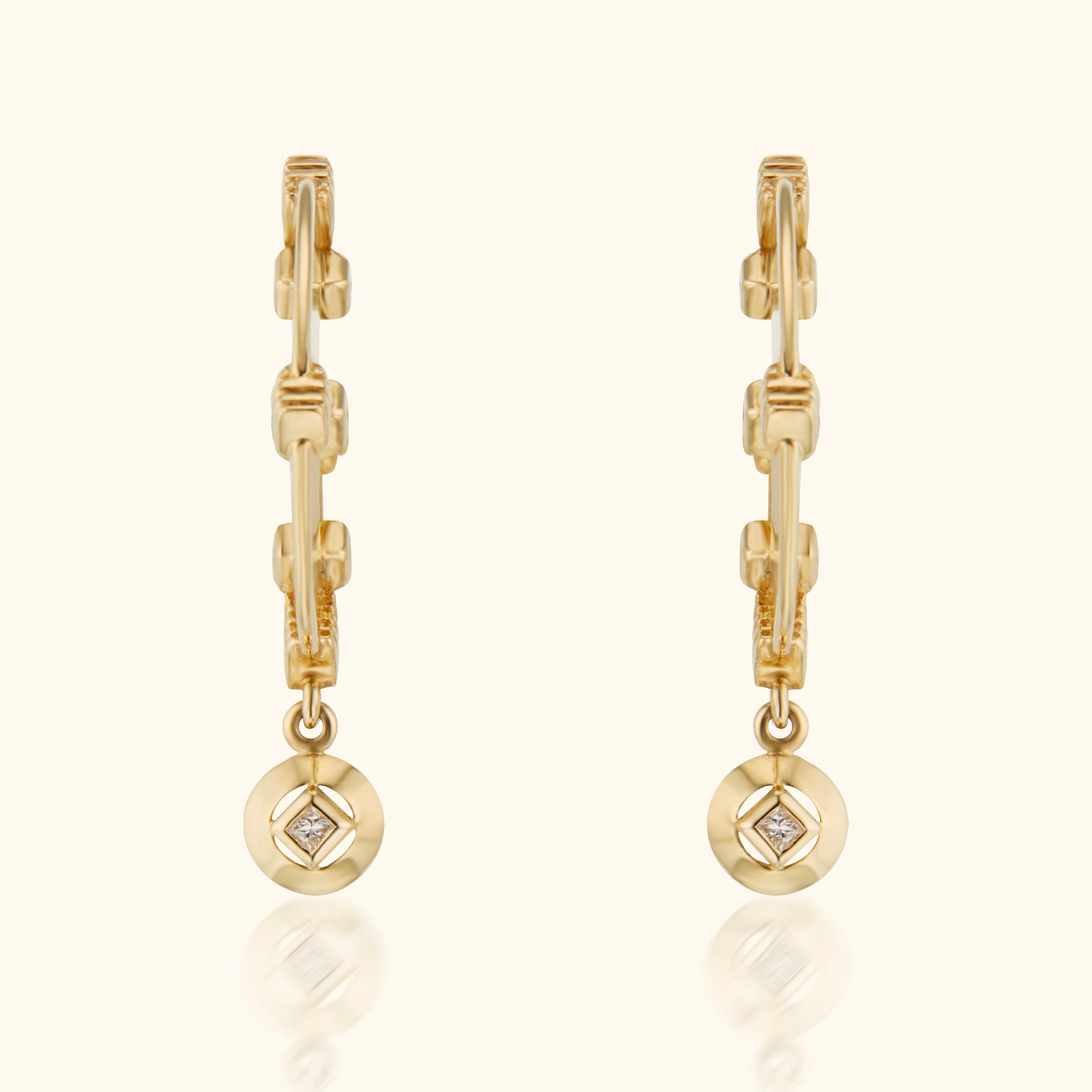 Margot Hoops