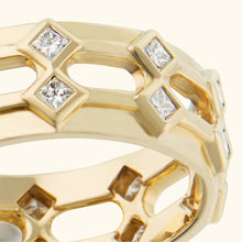 Margot Ring, Diamond